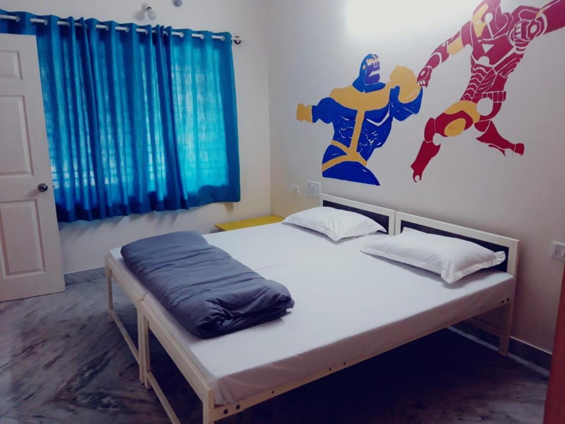 Chirpy Co-Living Space & Hostelバンガロール エクステリア 写真